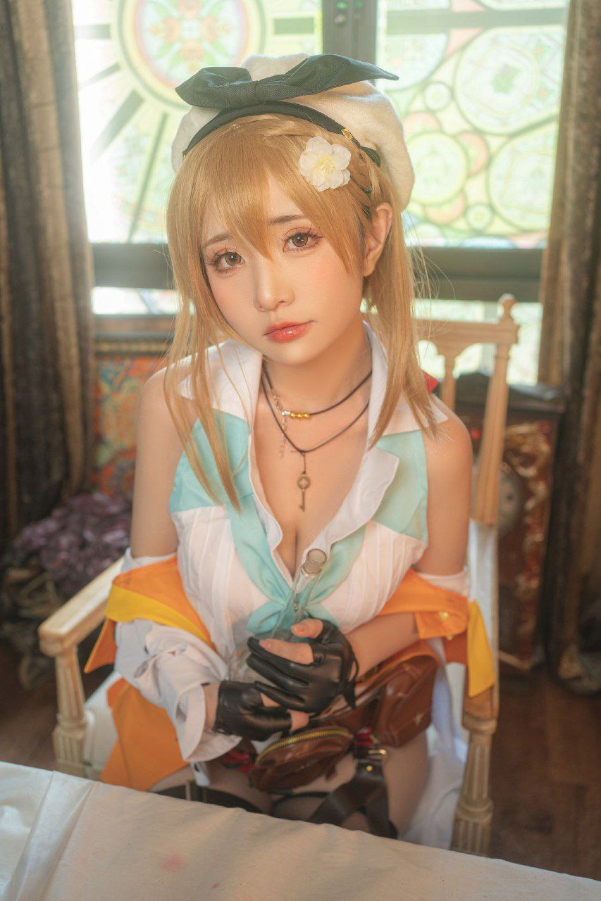 丰满村妇乱又伦