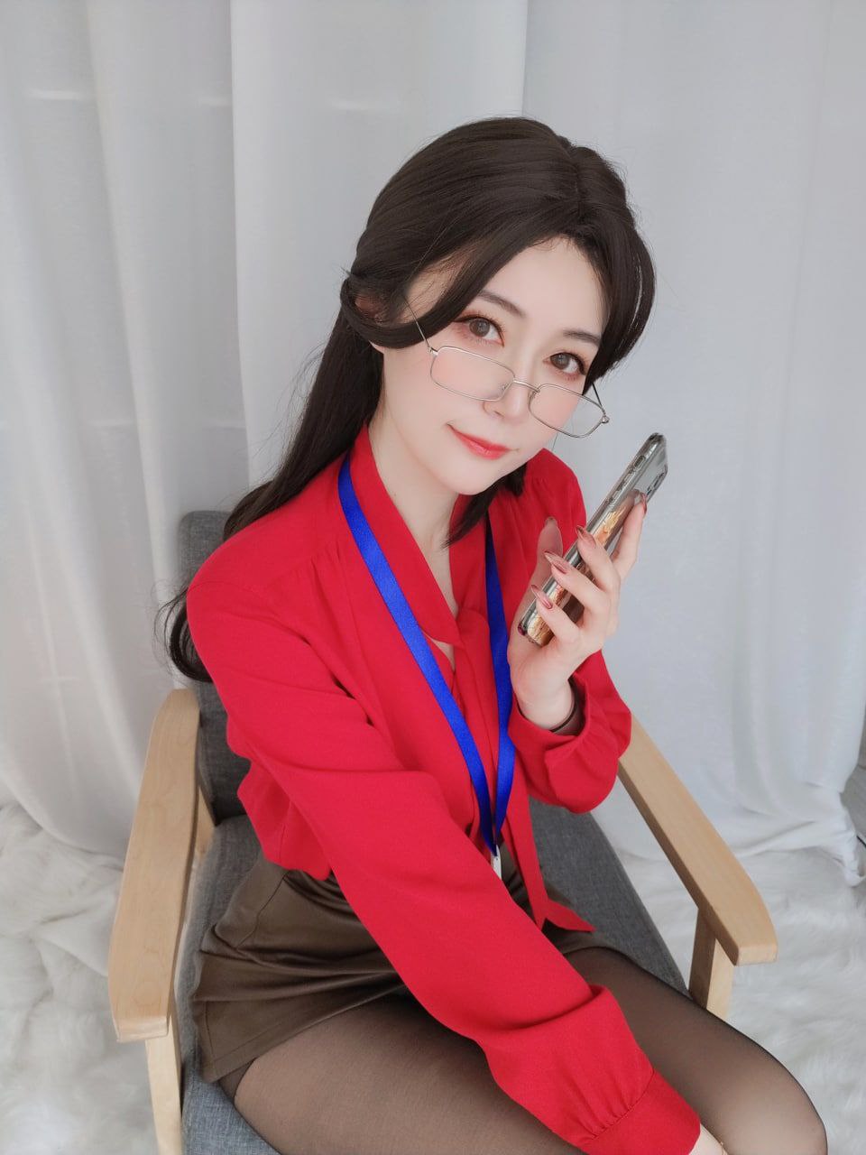 解开老师裙子猛烈进入