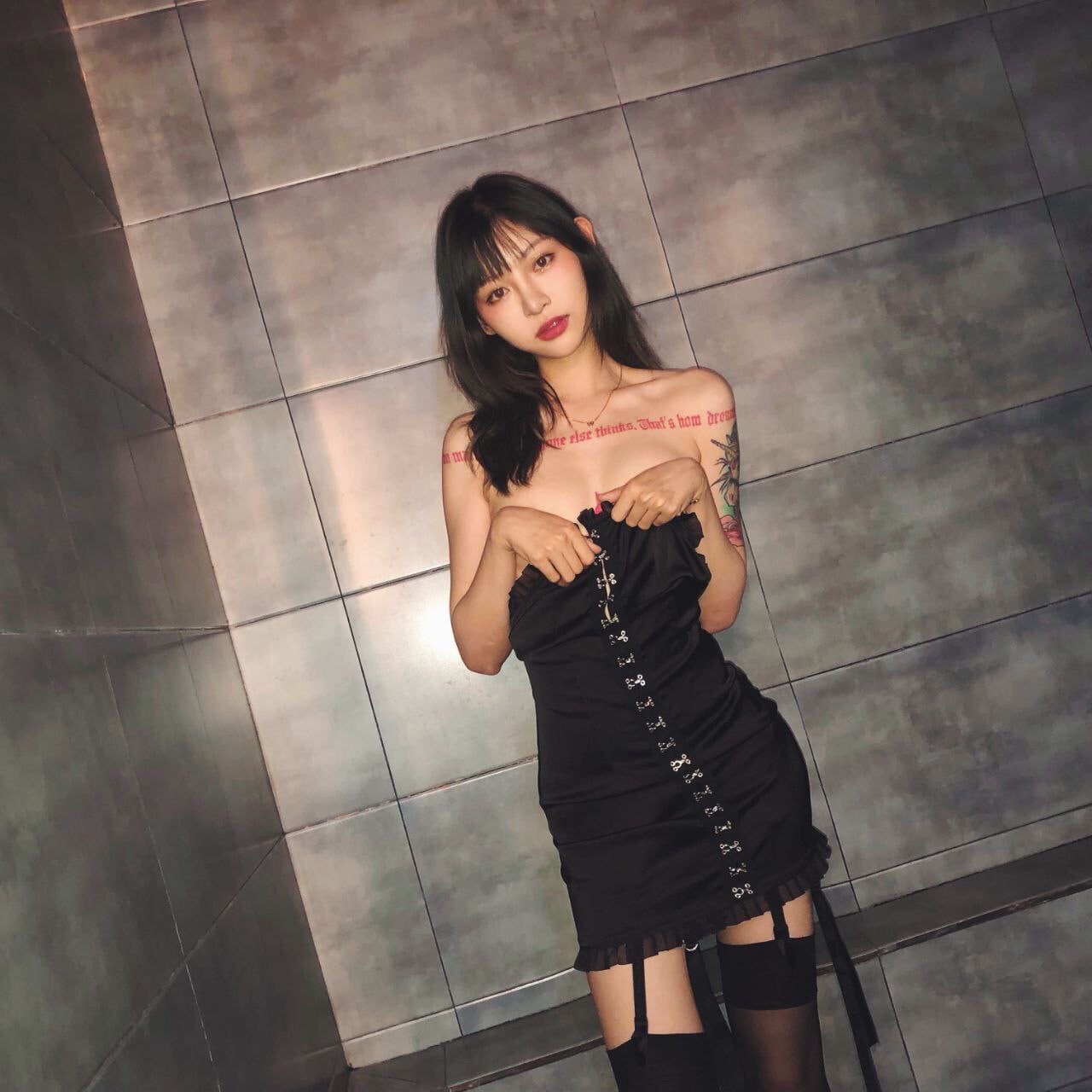 天天摸天天摸色综合舒服网