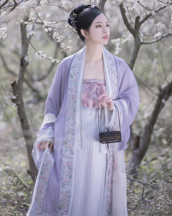 祝二人新婚的句子简短