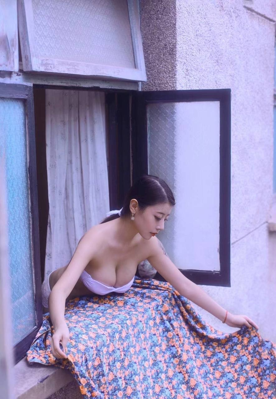 欧美一级人与嘼视频免费播放