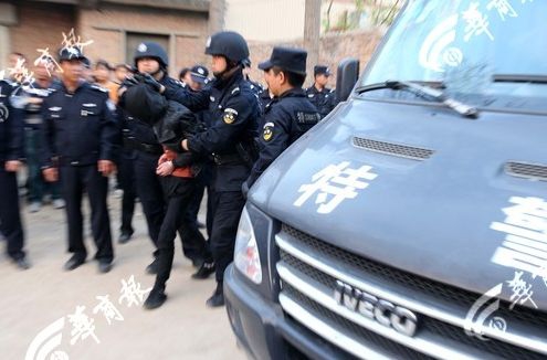 HD  安乐战场(普通话版） 安乐古董而是一把手枪連續劇