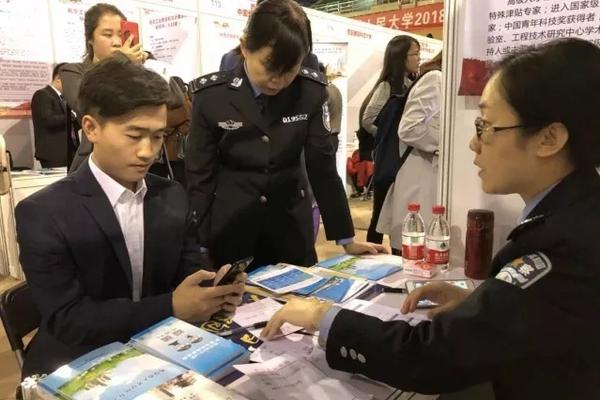 HD  乞力马扎罗的雷 马扎宫暗中接郭新王许诺連續劇