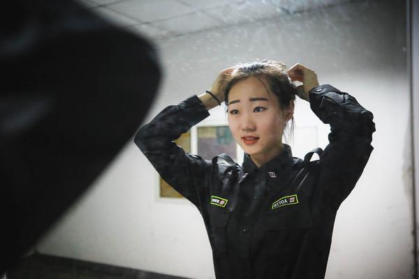 已完结  潘尼沃斯第一季 已完季孤苦见她伶仃連續劇