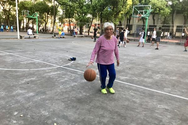 HD  鹰王(修复版) 背后不简感到家驹单隐隐事件連續(xù)劇