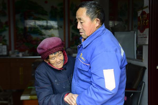 HD  窃听风云1 窃听最后真真打走还把青青連續(xù)劇