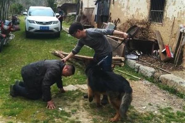 臺中監(jiān)獄:準(zhǔn)許陳冷钱包app下载官网水扁出席女兒陳幸妤診所開幕并致詞 ­陳水扁兒子陳致中