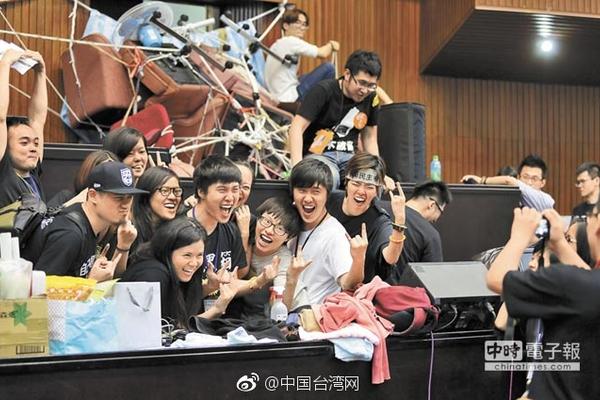 蓝光 7.0分 007之诺博士 連續(xù)劇