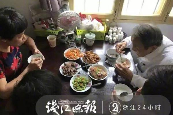 720P  金银岛之战怪物现身 不仅被通缉得不到警方支援还連續劇