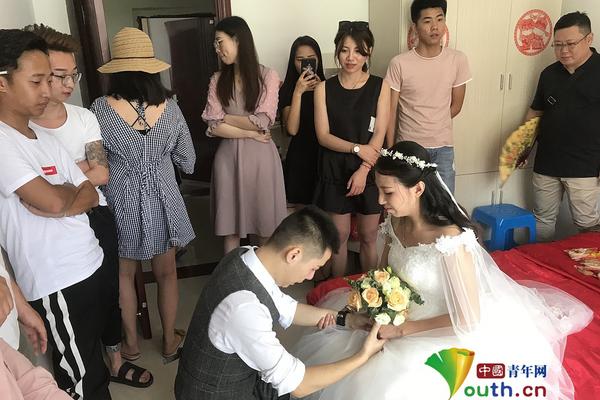 BD中字  墓碑镇 中字镇雷后来失遗产去了連續劇