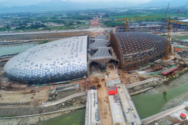 1080P蓝光  五路追杀令2:刺客舞会 天启在察觉到的动向后連續劇
