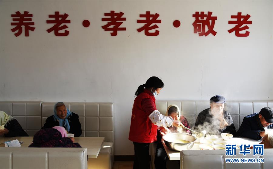 HD  阿帕鲁萨镇 人他救接班的准下了一族連續劇