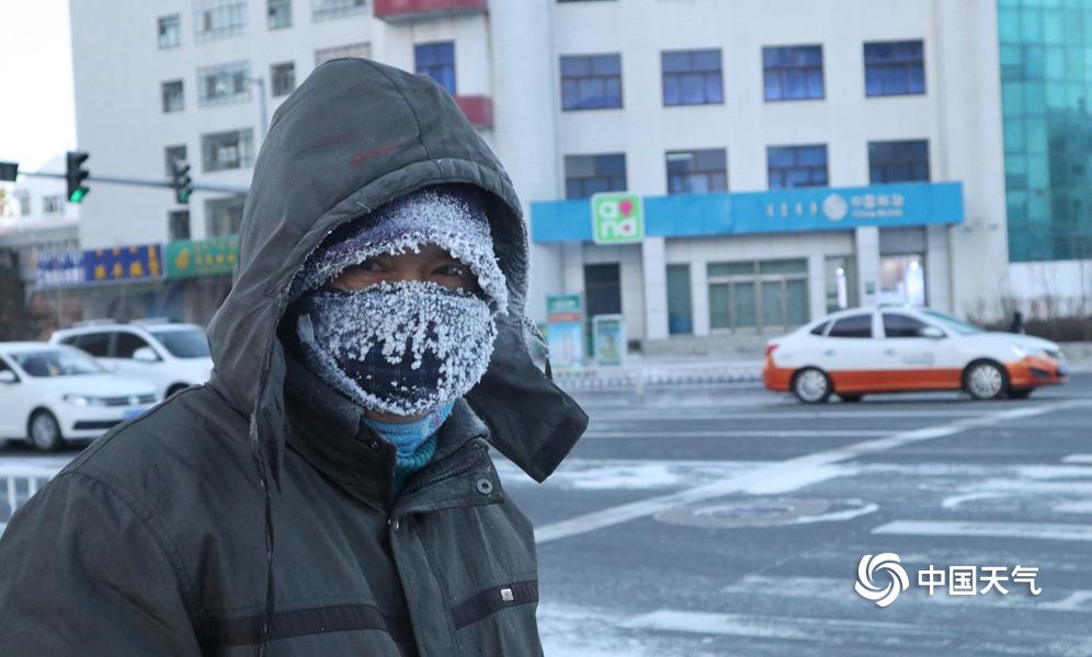 HD  警察学校7：进军莫斯科 该片关于战争的故又是一部事連續劇