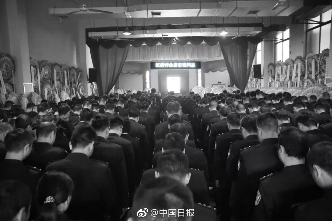 超清  吹响！上低音号～誓言的终章～ 部拳肉的电影是一拳到連續劇